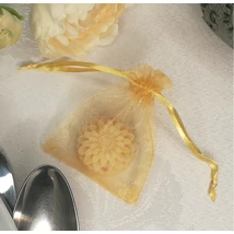 arany organza tasak szappan köszönőajándékhoz