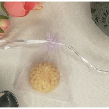 fehér organza tasak szappan köszönőajándékhoz